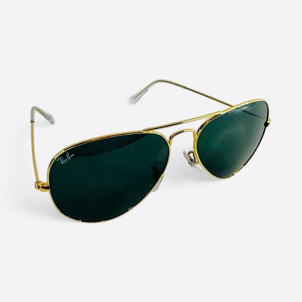 Ray-Ban RN 3025 Classic Large Aviator Gold Frame Sunglasses. Unisex